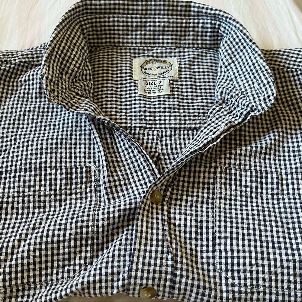 Boys size 7 seer sucker shirt